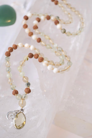 VIMANA The Traveller Insight Mala  | Prehnite, Lemon Quartz, Mother of Pearls Insight Mala