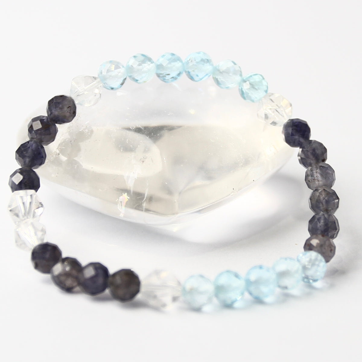 ULLASITAM Shining Bracelet | Topaz, Iolite, Hekimer