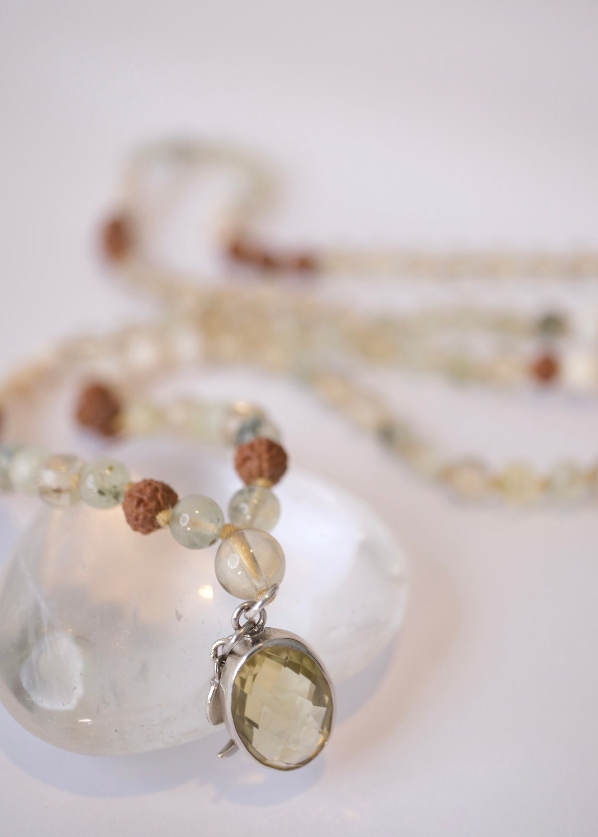 VIMANA The Traveller Insight Mala  | Prehnite, Lemon Quartz, Mother of Pearls Insight Mala