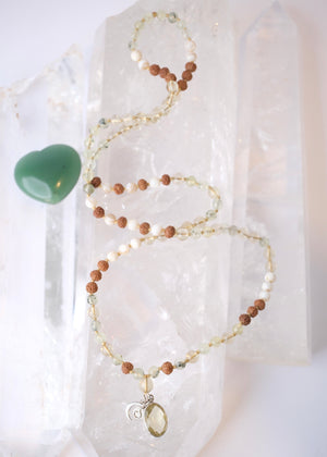 VIMANA The Traveller Insight Mala  | Prehnite, Lemon Quartz, Mother of Pearls Insight Mala