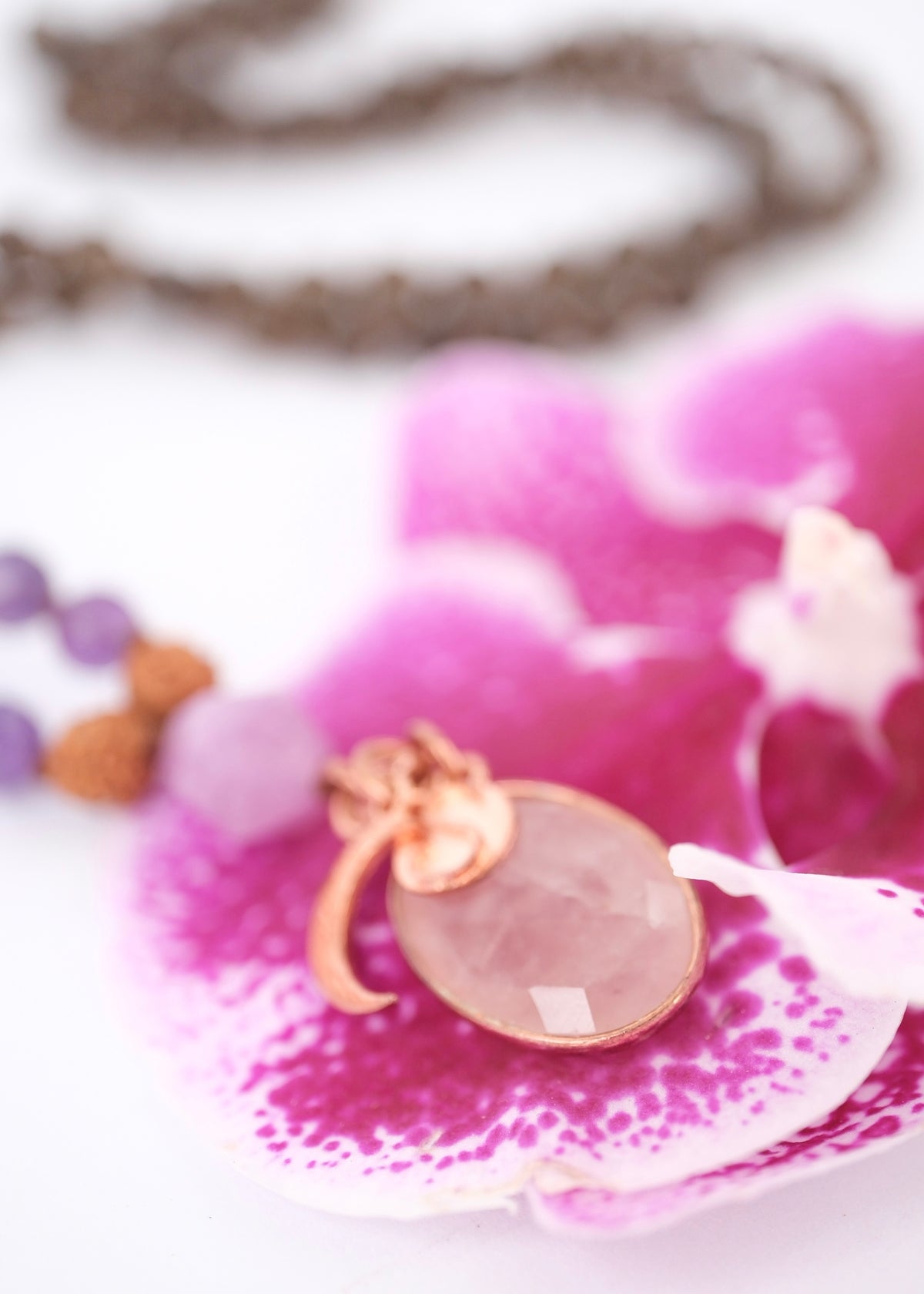 SUNDARI the Beauty of one&#39;s Essence | Removing Energy Blocks with Smoky, Rose and Amethyst Herkimer