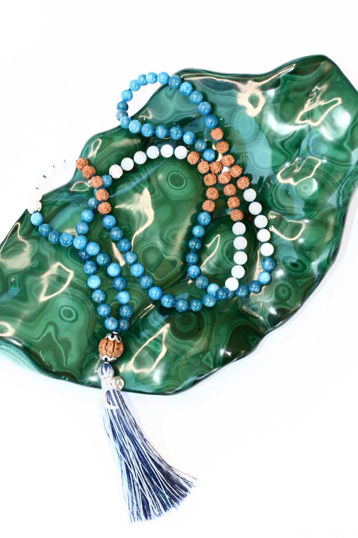 VIJAYA Glorious Victory | Apatite, Moonstone, Silver